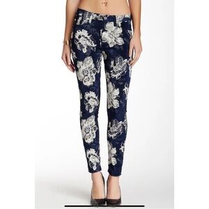 7 For All Mankind Jacquard Ankle Skinny Jeans Navy Floral Size 26